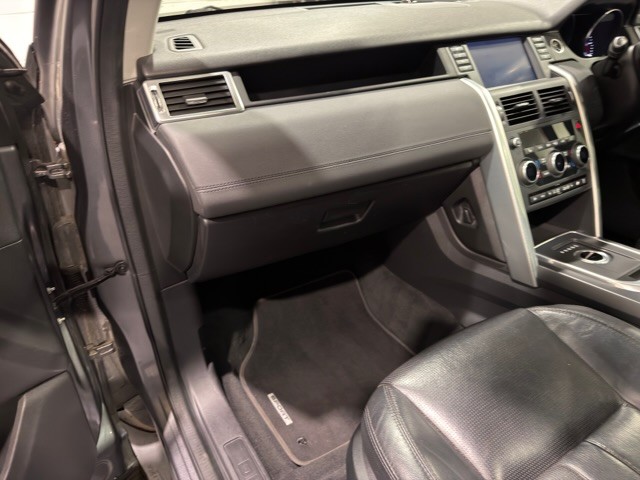 Used Land Rover Discovery Sport 2015 for sale - 77901283: Photo 17