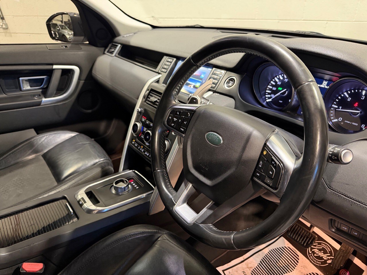 Used Land Rover Discovery Sport 2015 for sale - 77555098: Photo 12