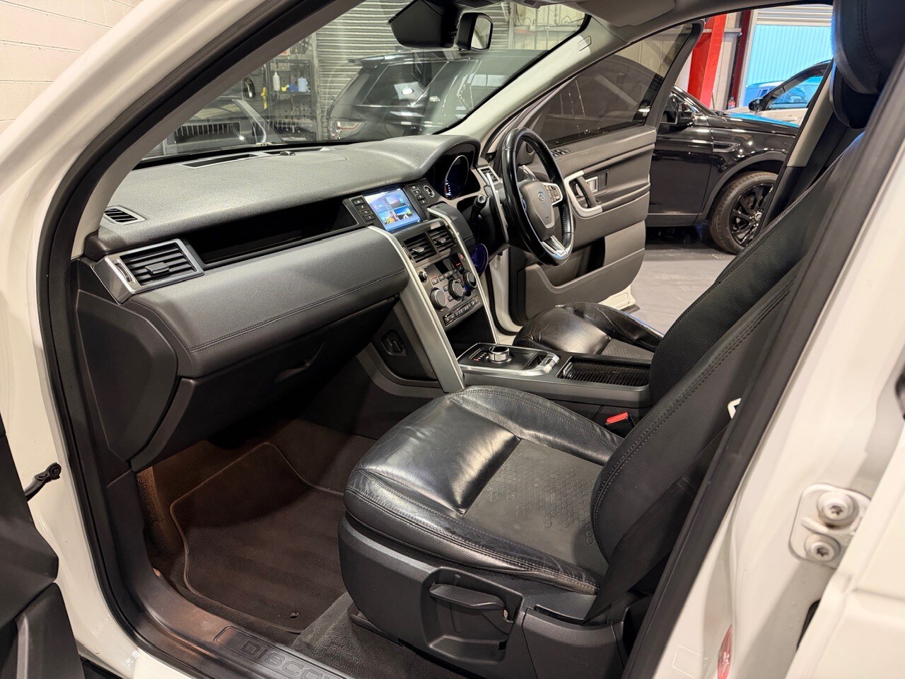 Used Land Rover Discovery Sport 2015 for sale - 77555098: Photo 8