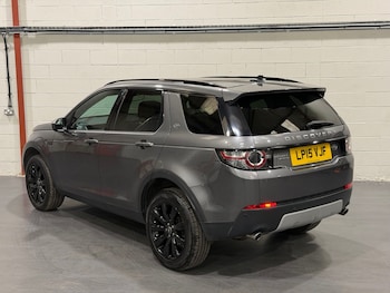 Used Land Rover Discovery Sport 2015 for sale - 78640210: Photo
