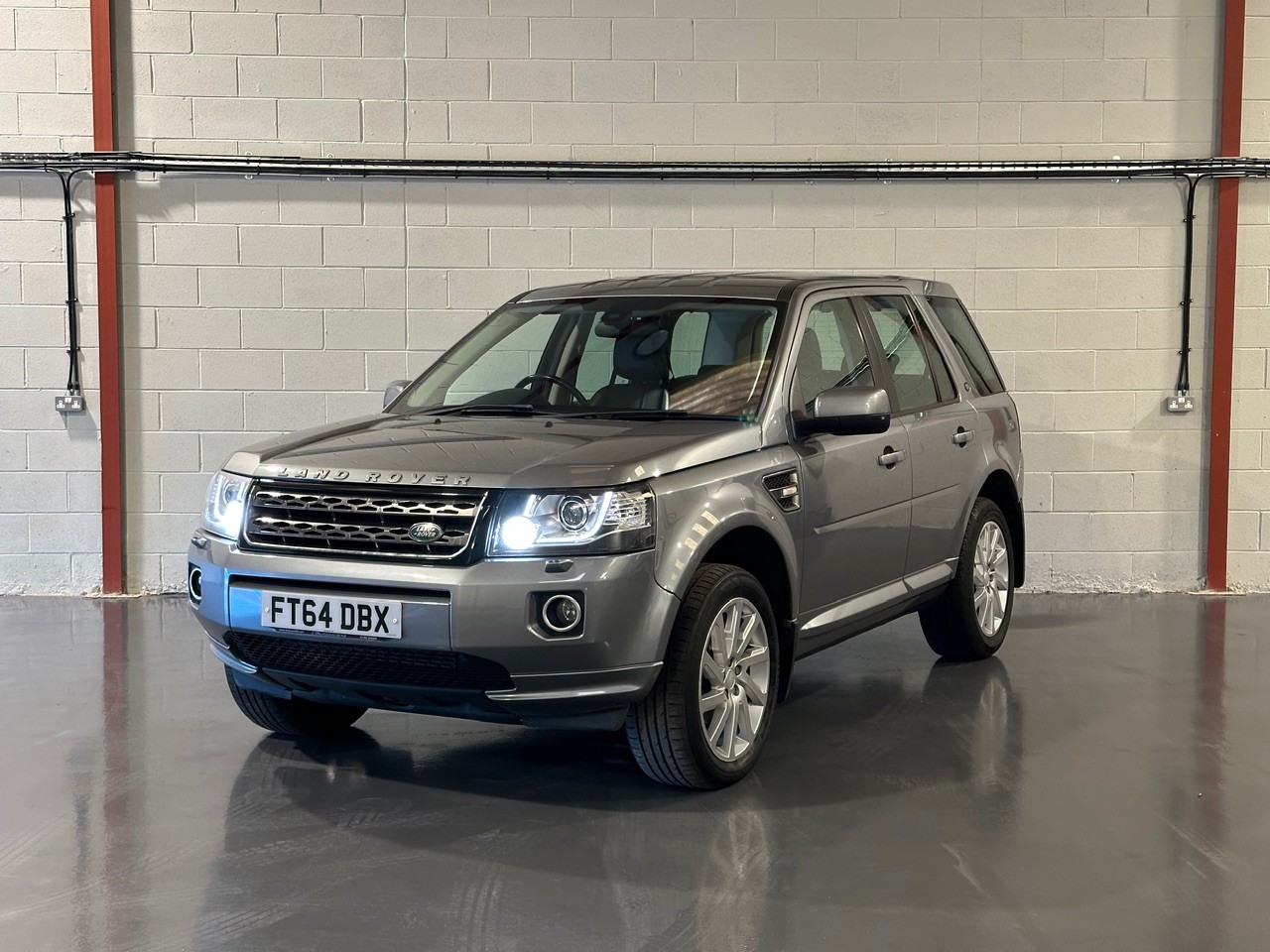 Used Land Rover Freelander 2 2014 for sale - 76791575: Photo 2