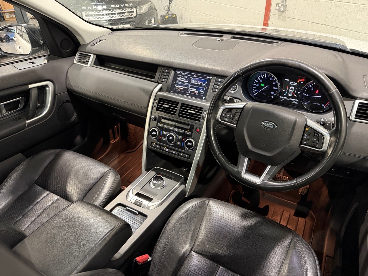 Used Land Rover Discovery Sport 2015 for sale - 77548246: Photo 10