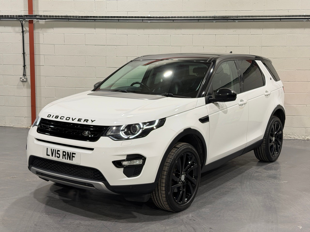 Used Land Rover Discovery Sport 2015 for sale - 77113108: Photo 2