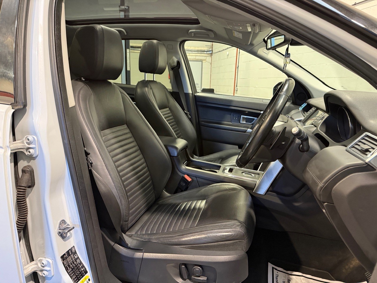 Used Land Rover Discovery Sport 2015 for sale - 78077808: Photo 8