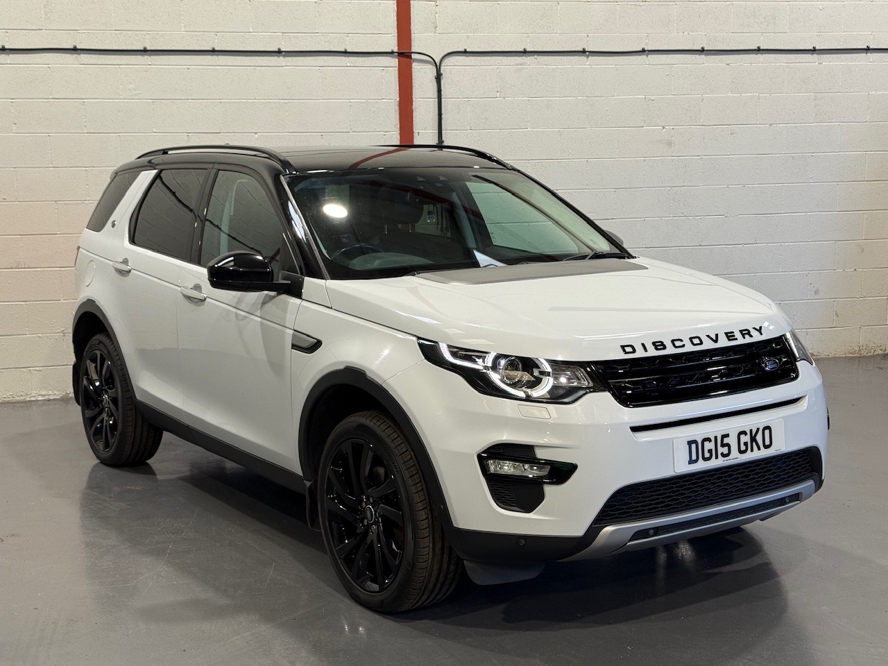 Used Land Rover Discovery Sport 2015 for sale - 76624453: Photo 1