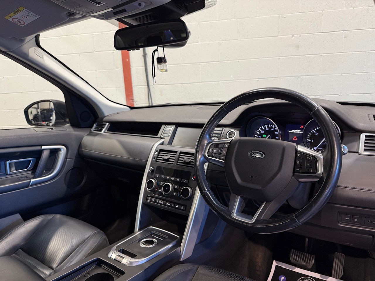 Used Land Rover Discovery Sport 2015 for sale - 76624453: Photo 18