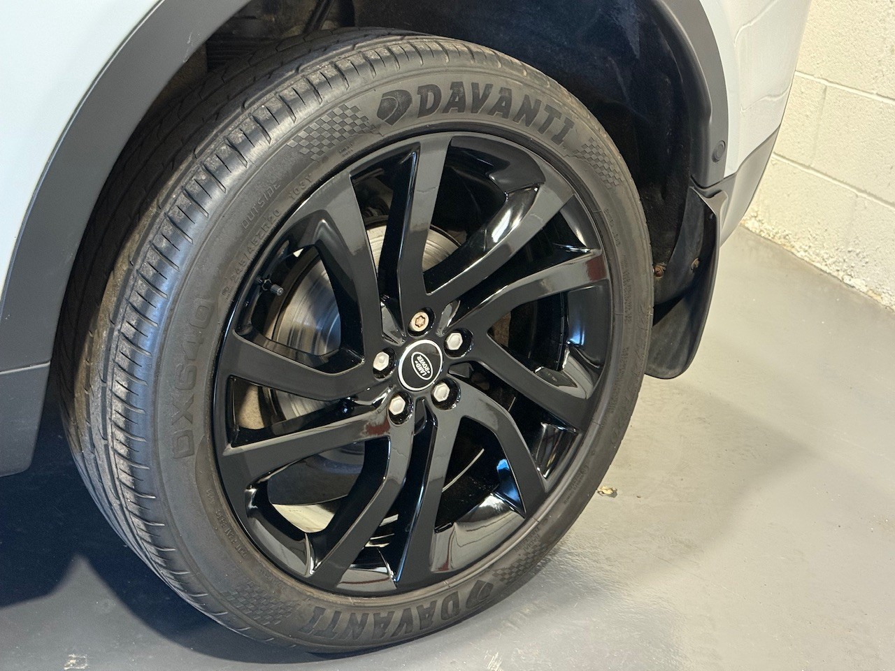 Used Land Rover Discovery Sport 2015 for sale - 76624453: Photo 9