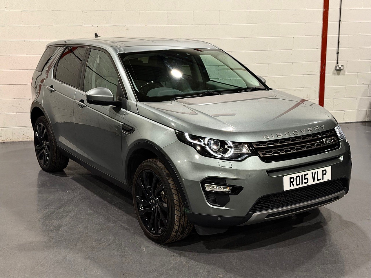 Used Land Rover Discovery Sport 2015 for sale - 77555115: Photo 6