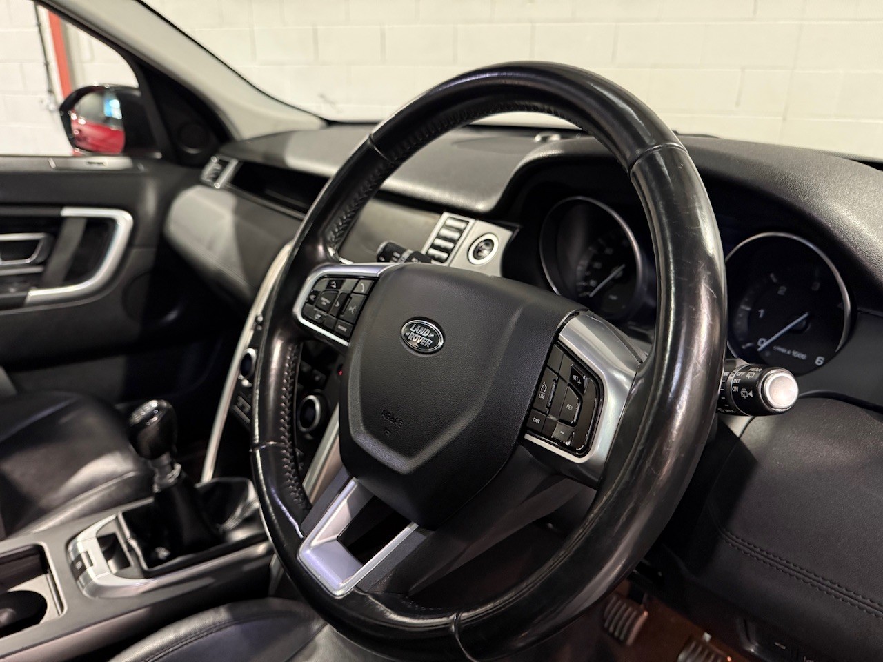 Used Land Rover Discovery Sport 2015 for sale - 76565219: Photo 11