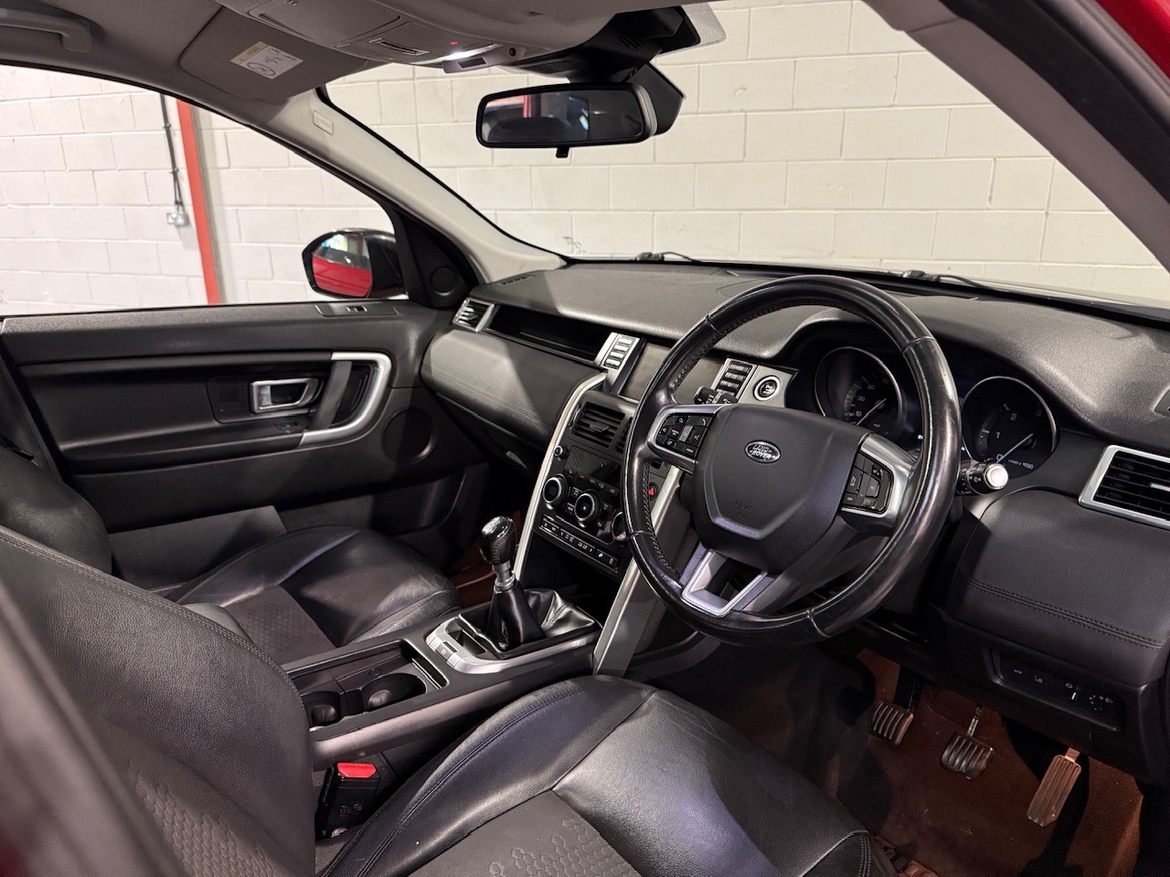 Used Land Rover Discovery Sport 2015 for sale - 76565219: Photo 13