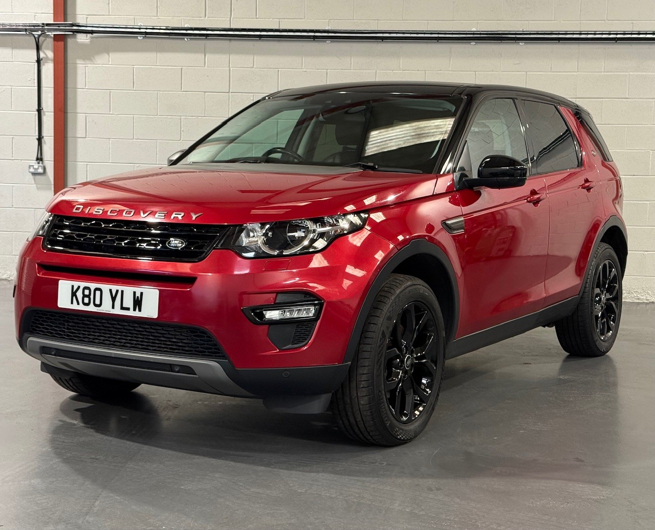 Used Land Rover Discovery Sport 2015 for sale - 76565219: Photo 2