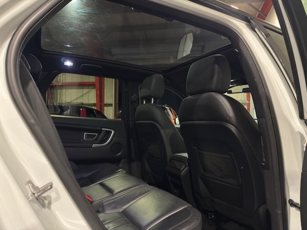 Used Land Rover Discovery Sport 2015 for sale - 76319457: Photo 13