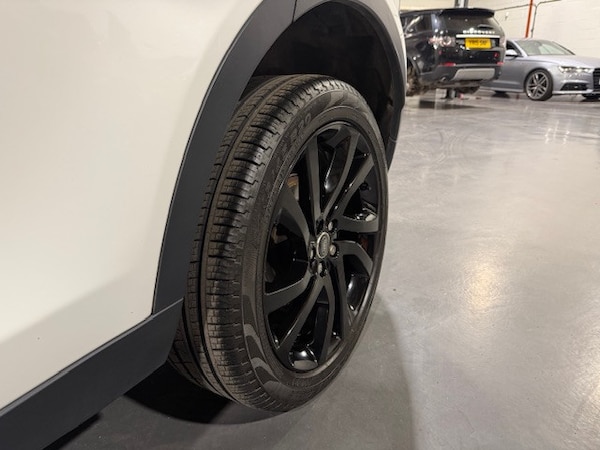 Used Land Rover Discovery Sport 2015 for sale - 76319457: Photo 5
