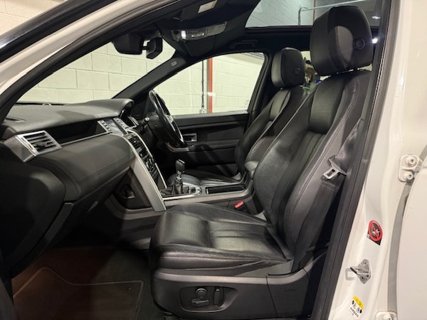 Used Land Rover Discovery Sport 2015 for sale - 76319457: Photo 9