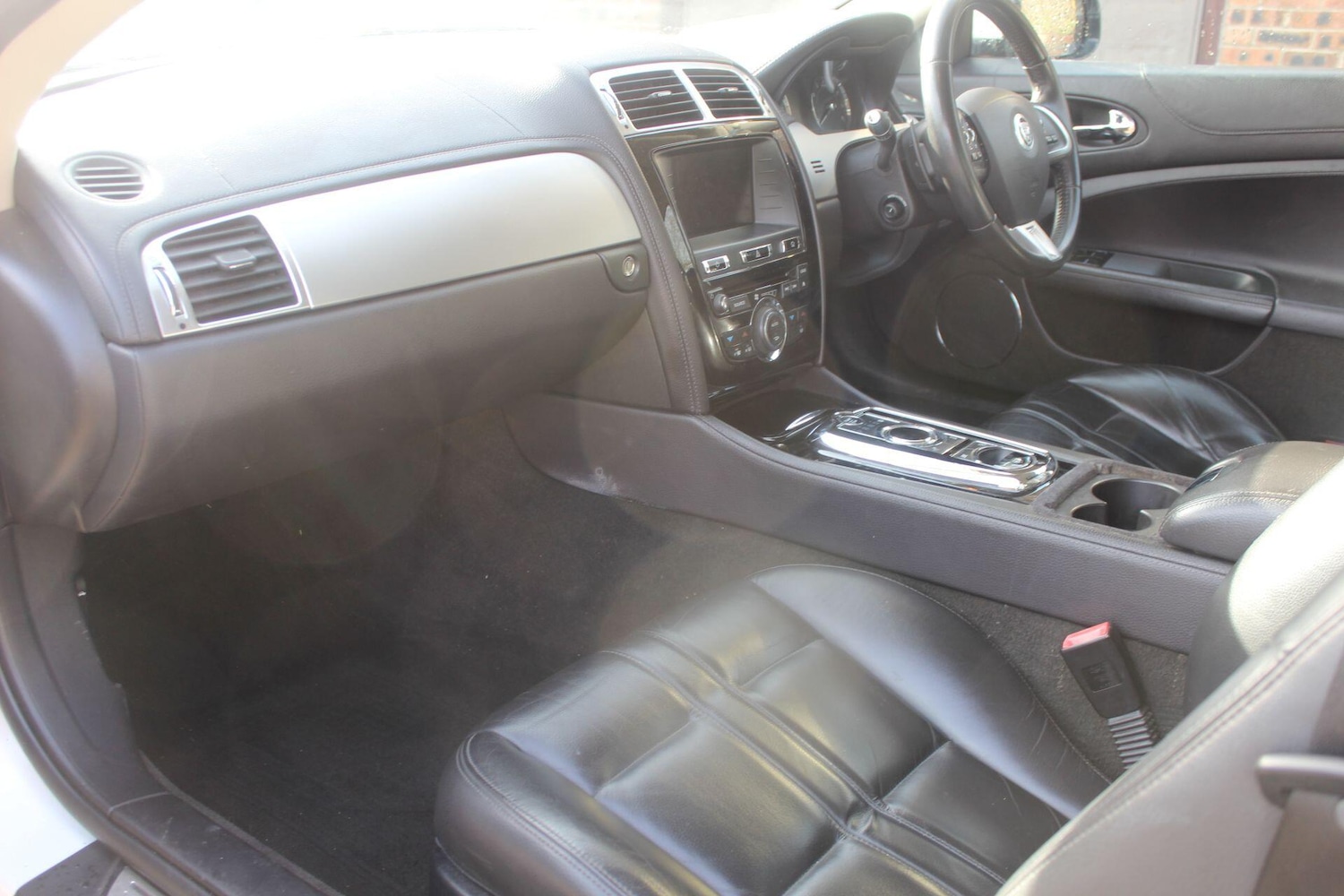 Used Jaguar XK 2012 for sale - 77663368: Photo 11