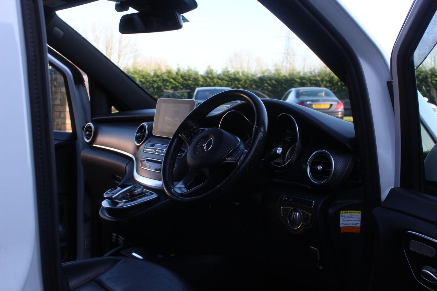 Used Mercedes-Benz V-Class 2024 for sale - 78219560: Photo 33