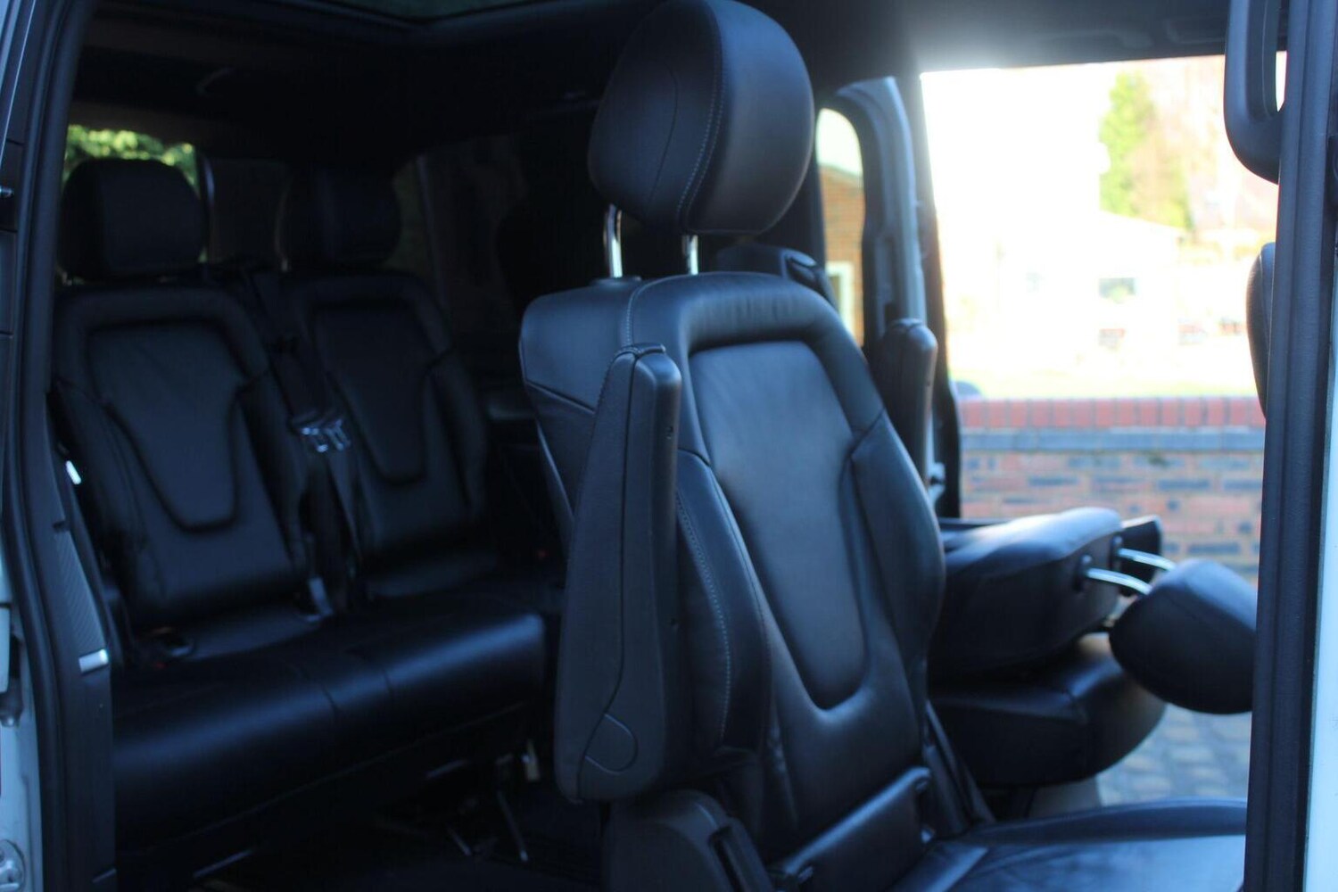 Used Mercedes-Benz V-Class 2024 for sale - 78219560: Photo 40