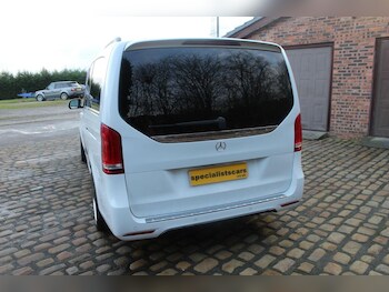 Used Mercedes-Benz V-Class 2017 for sale - 78219560: Photo