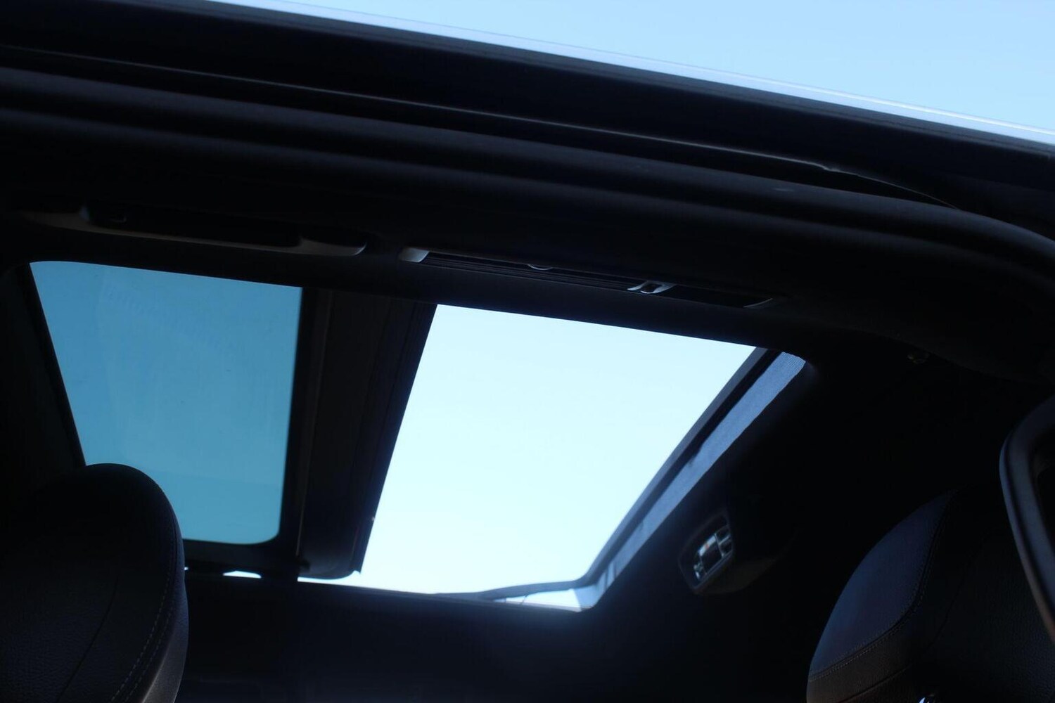 Used Mercedes-Benz V-Class 2024 for sale - 78219560: Photo 52