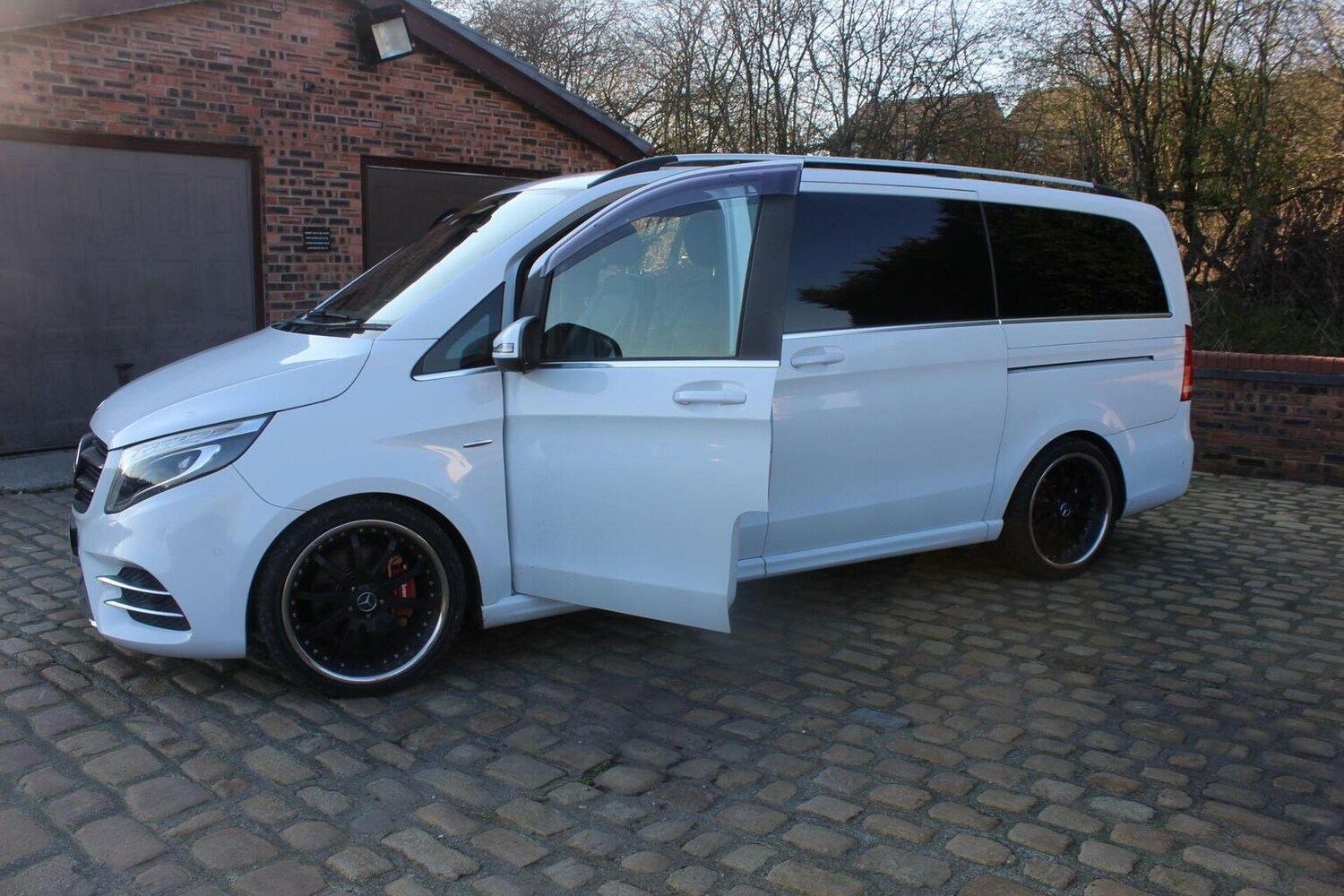 Used Mercedes-Benz V-Class 2024 for sale - 78219560: Photo 57