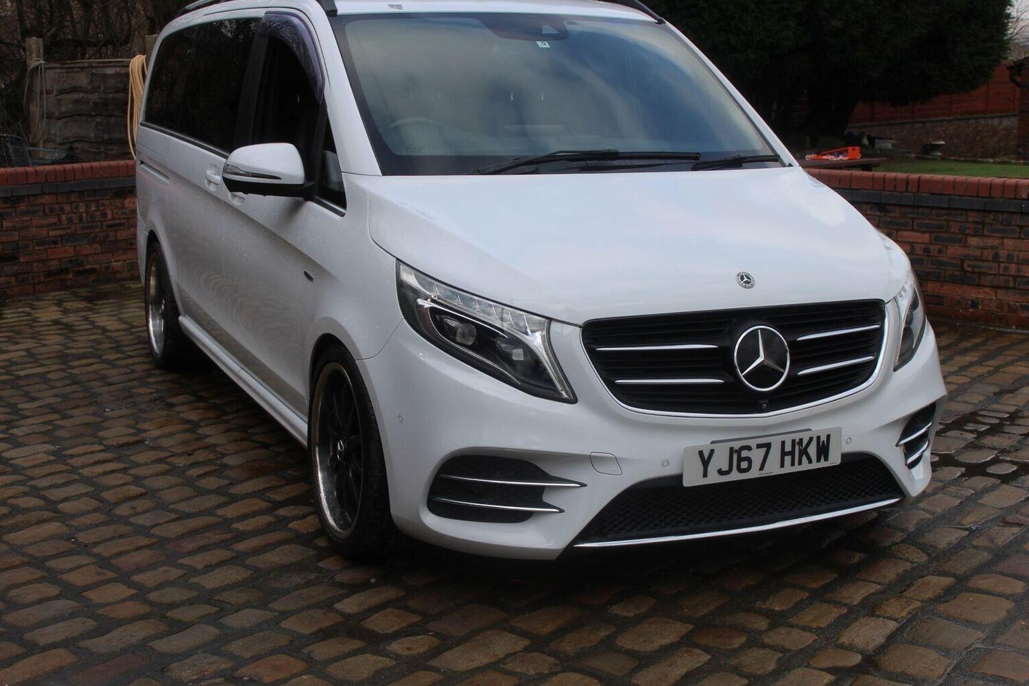 Used Mercedes-Benz V-Class 2024 for sale - 78219560: Photo 8