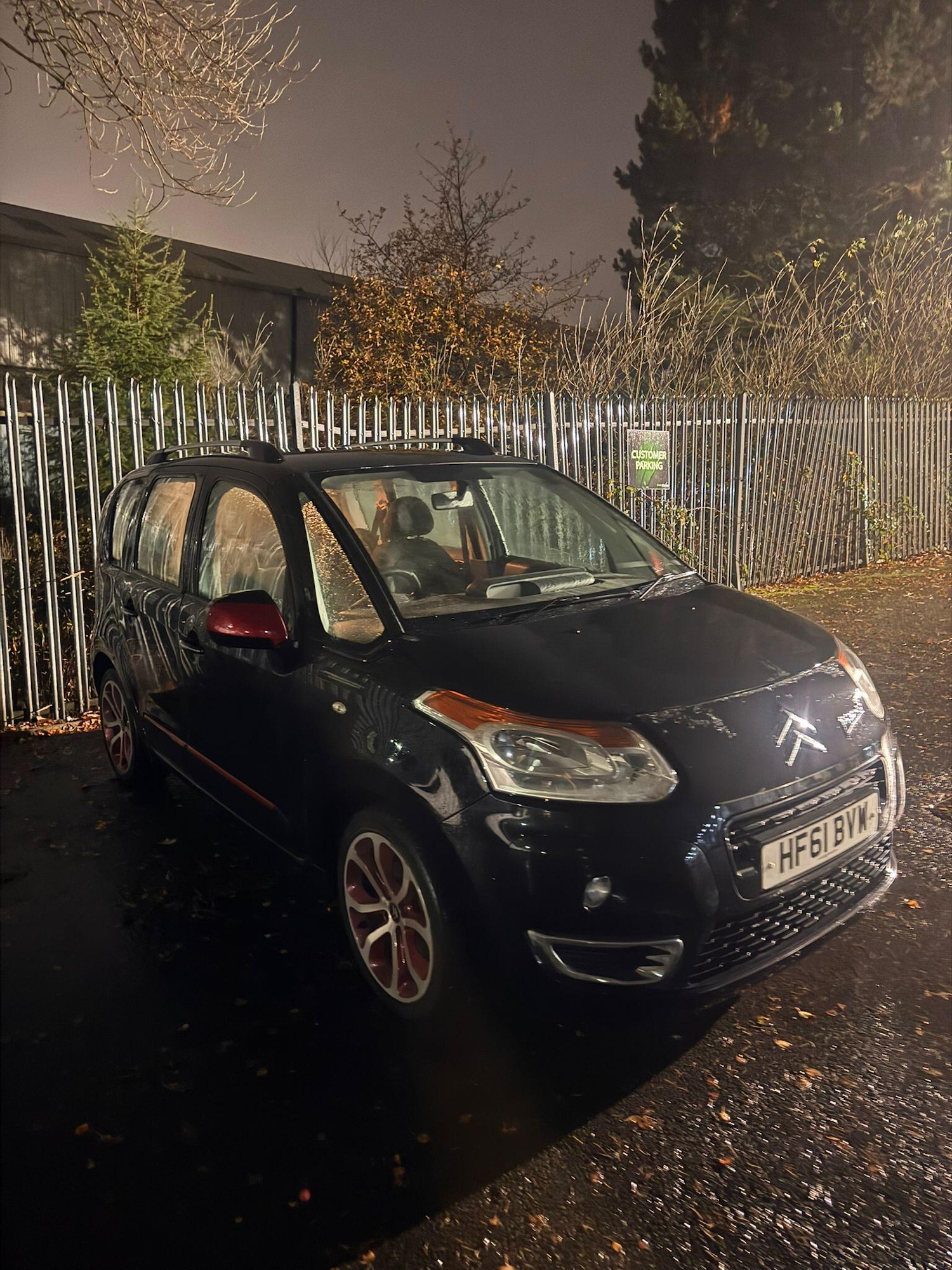 Used Citroen C3 Picasso 2011 for sale - 76645804: Photo 4