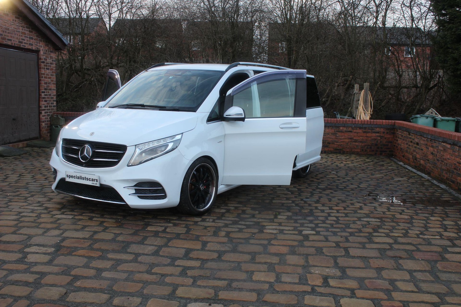 Used Mercedes-Benz V-Class 2017 for sale - 77663372: Photo 16