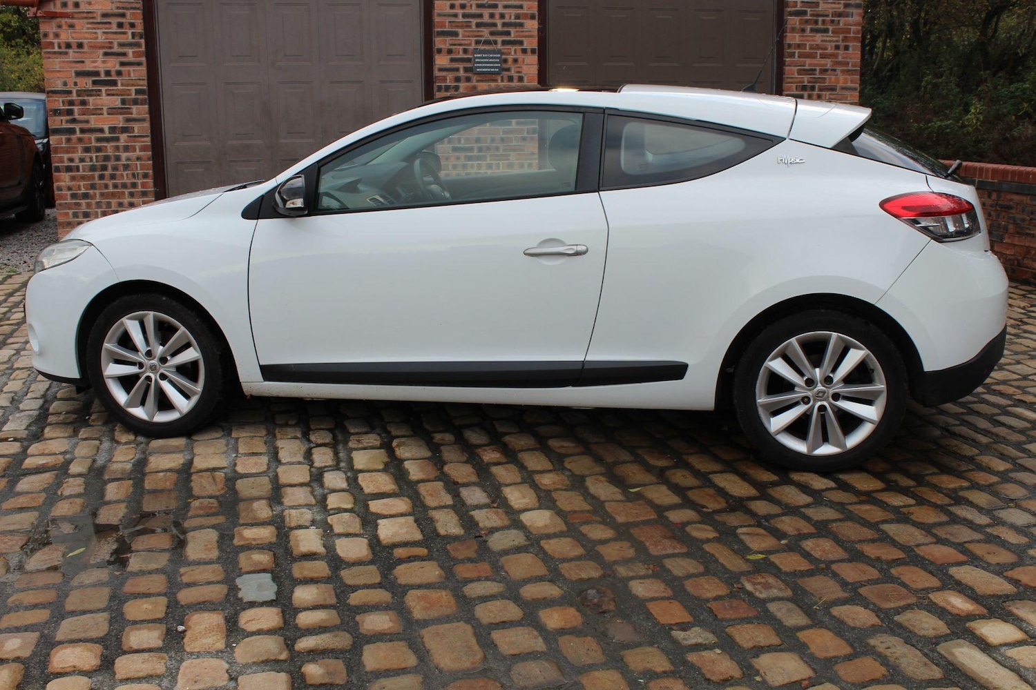 Used Renault Megane 2011 for sale - 76440890: Photo 7