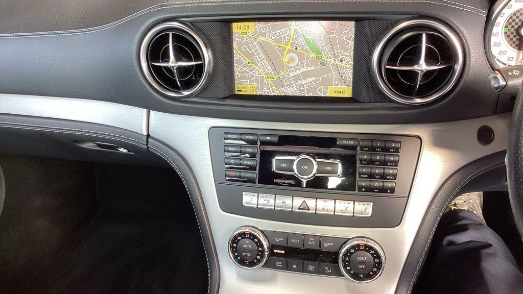 Used Mercedes-Benz SL 2012 for sale - 77468876: Photo 15