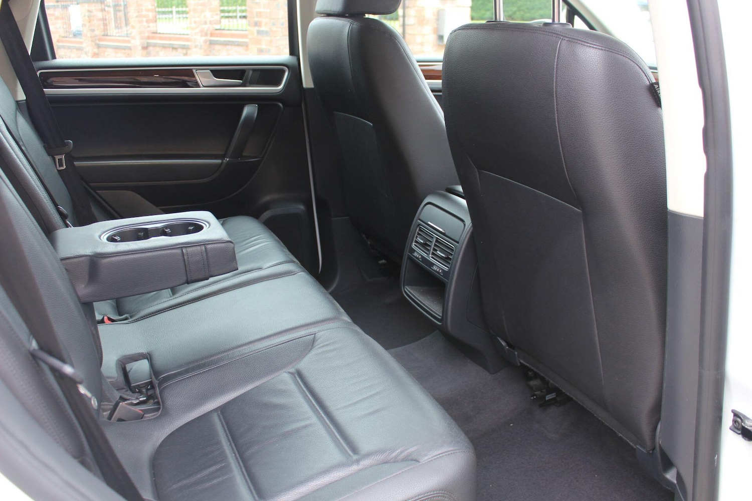 Used Volkswagen Touareg 2015 for sale - 77663376: Photo 17