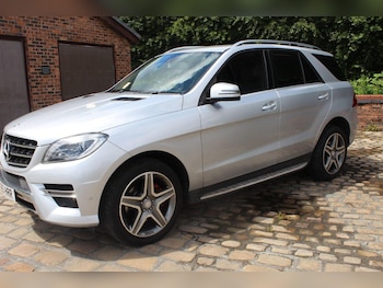 Used Mercedes-Benz M Class 2015 for sale - 78888977: Photo