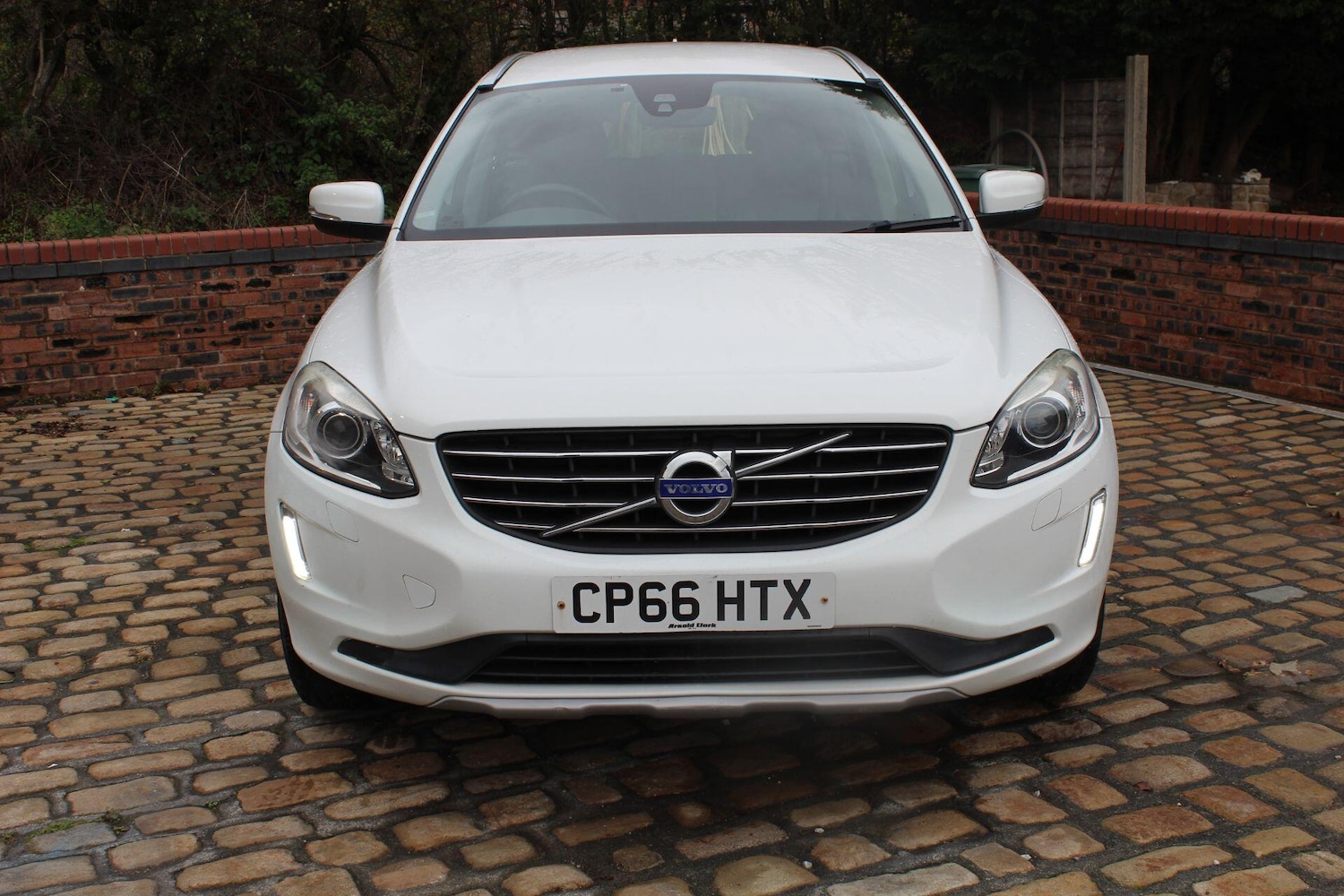 Used Volvo XC60 2016 for sale - 76408412: Photo 3
