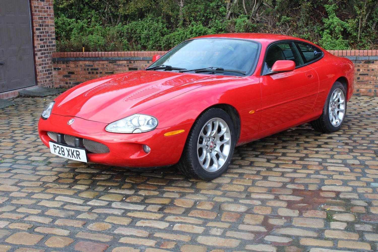 Used Jaguar XKR 1999 for sale - 76409444: Photo 20