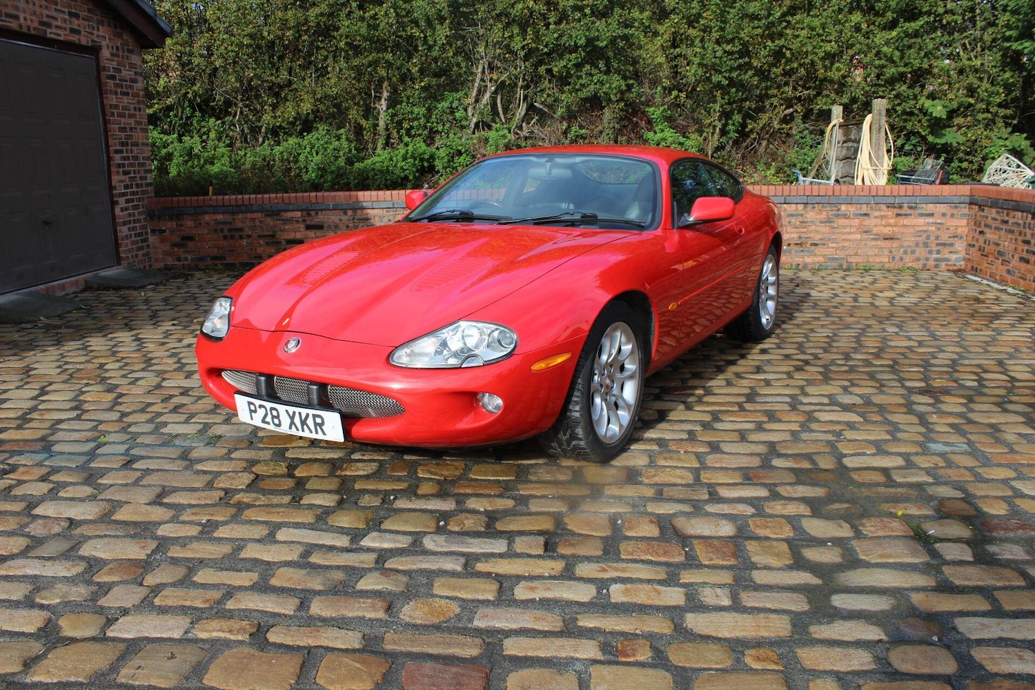Used Jaguar XKR 1999 for sale - 76409444: Photo 22