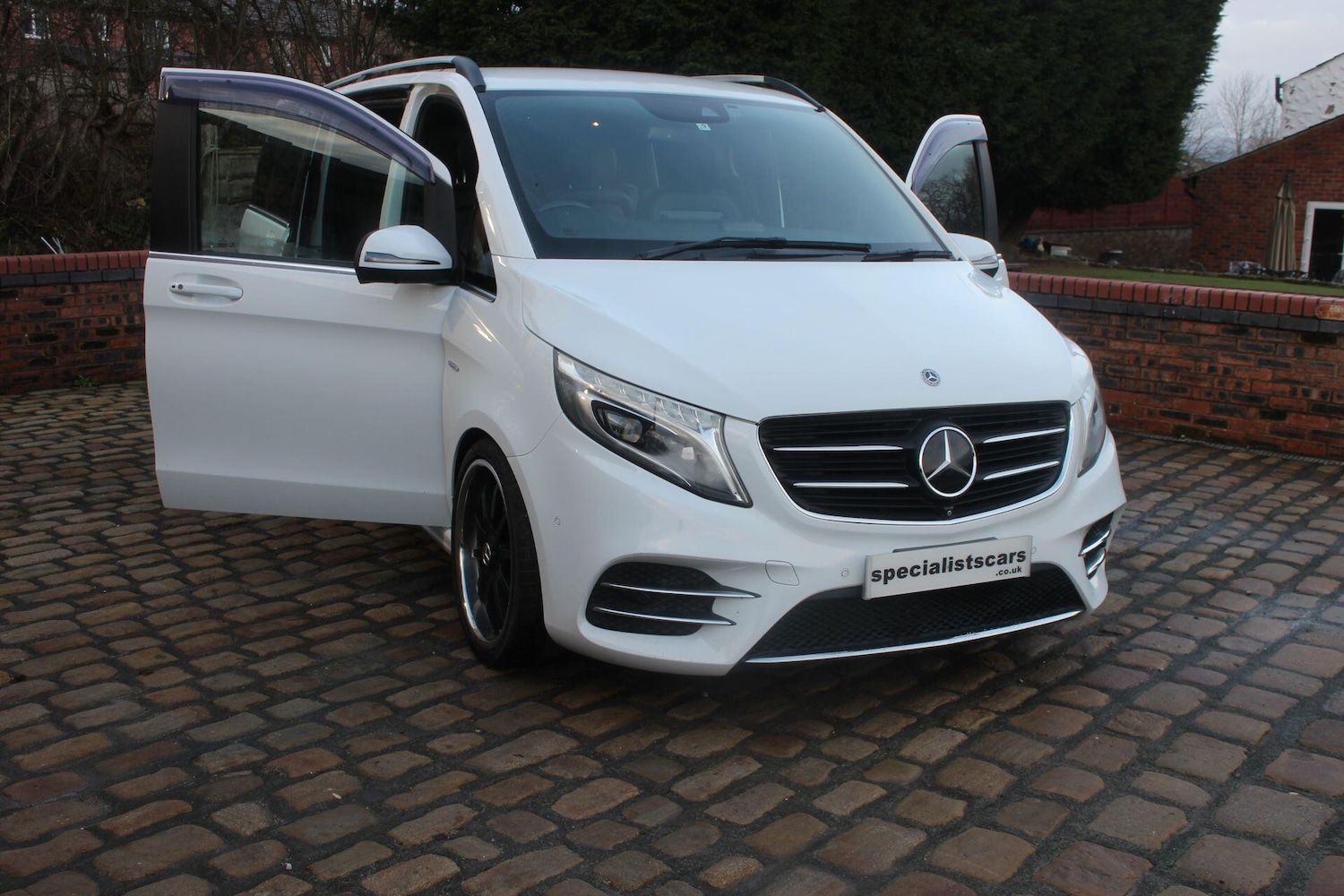 Used Mercedes-Benz V-Class 2024 for sale - 77120783: Photo 7