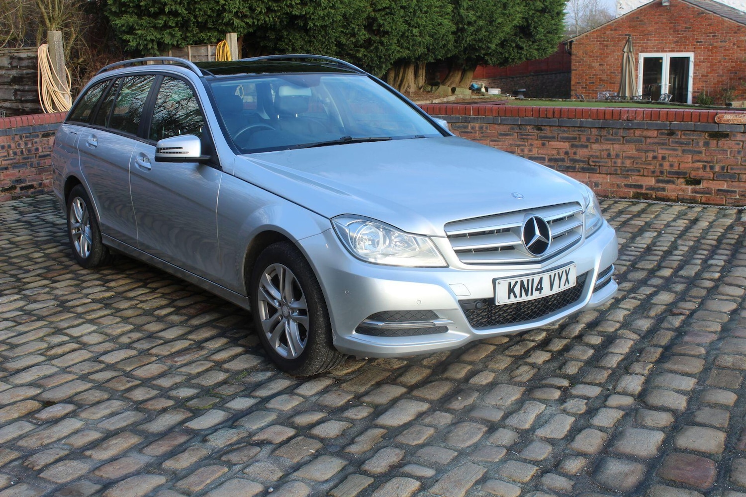 Used Mercedes-Benz C Class 2014 for sale - 77015361: Photo 3