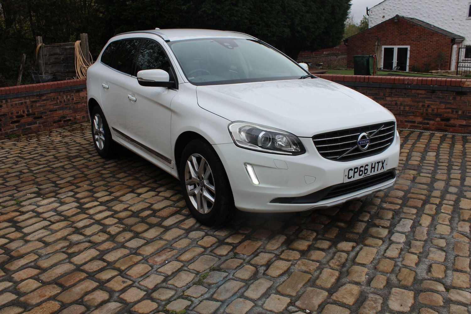 Used Volvo XC60 2016 for sale - 76995913: Photo 6