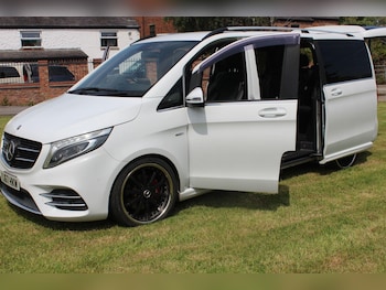 Used Mercedes-Benz V-Class 2017 for sale - 79019638: Photo