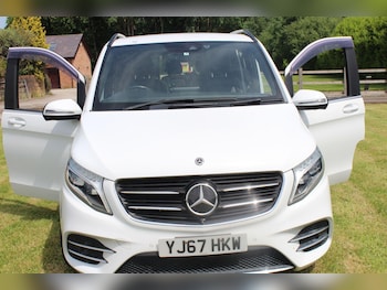 Used Mercedes-Benz V-Class 2017 for sale - 79019638: Photo