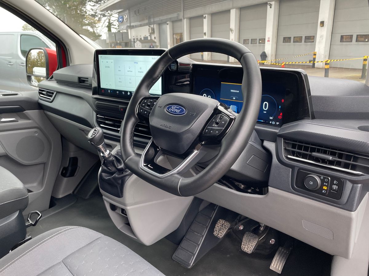 Used Ford Transit Custom 2025 for sale - 76276409: Photo 17