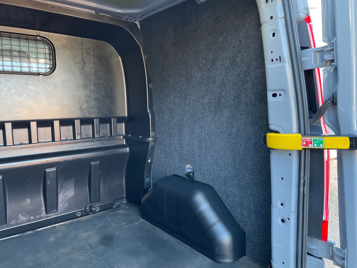 Used Ford Transit Custom 2023 for sale - 76302470: Photo 31