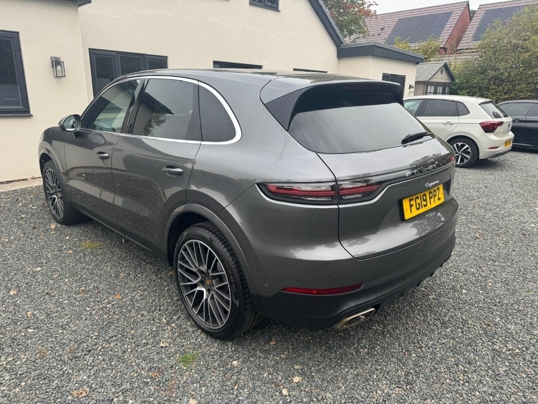 Used Porsche Cayenne 2019 for sale - 76344726: Photo 4