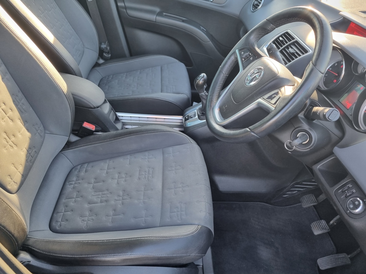 Used Vauxhall Meriva 2014 for sale - 76401517: Photo 7