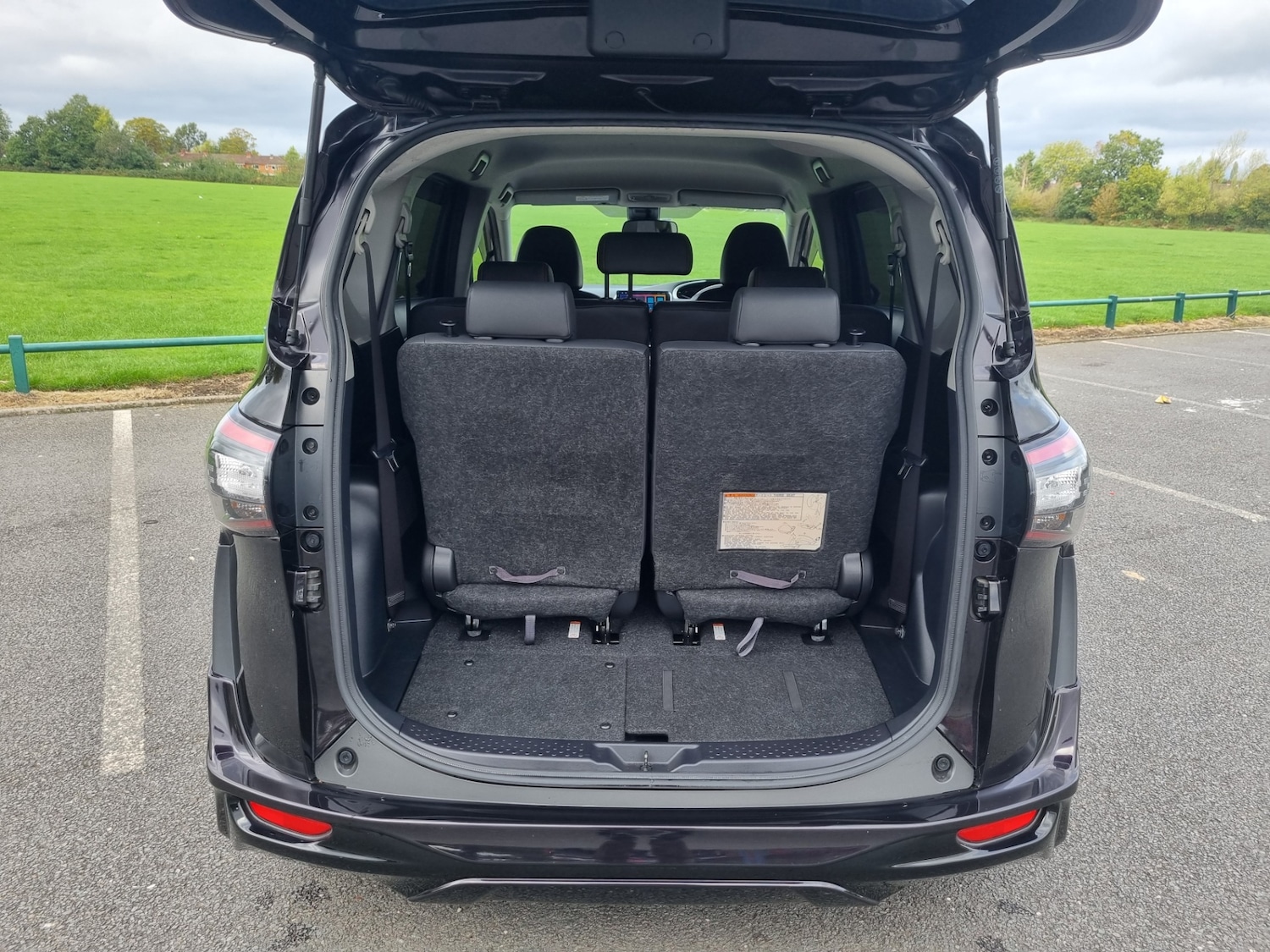 Used Toyota Sienta 2025 for sale - 76274416: Photo 18