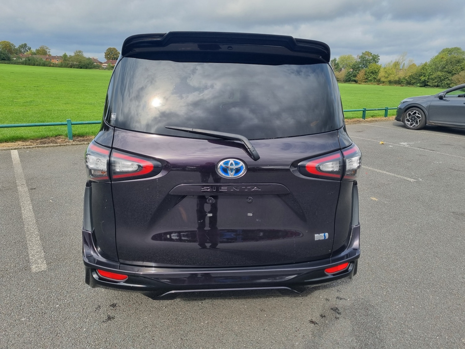 Used Toyota Sienta 2025 for sale - 76274416: Photo 7