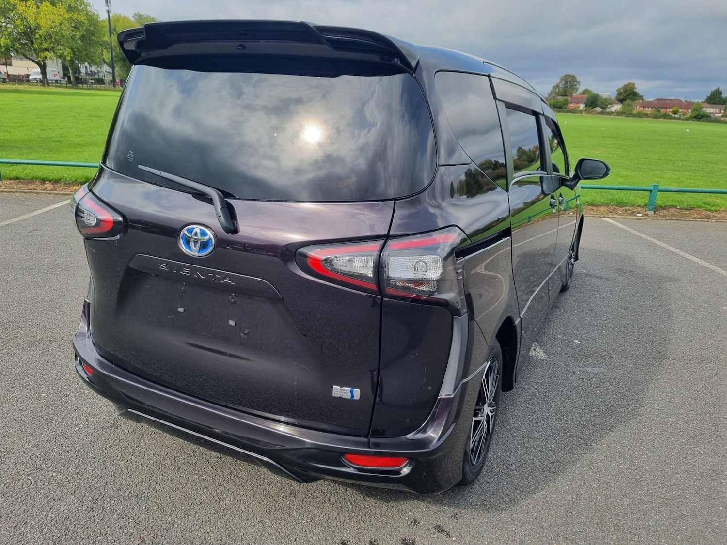Used Toyota Sienta 2025 for sale - 76274416: Photo 8