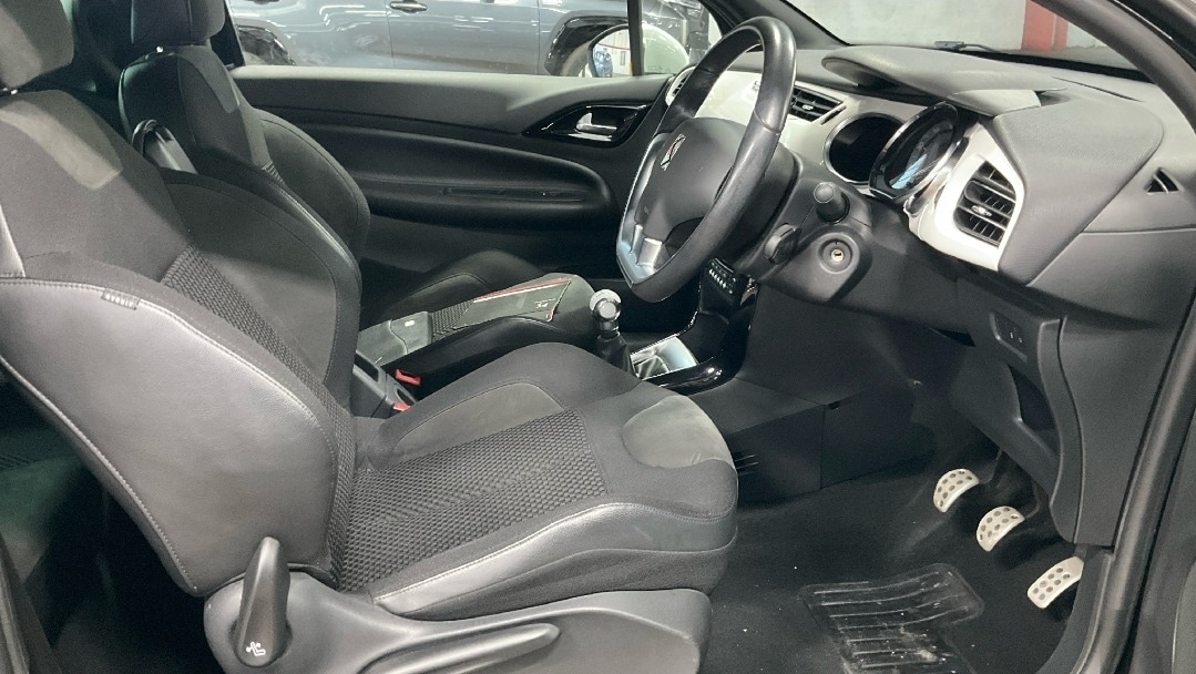 Used Citroen DS3 2015 for sale - 76526467: Photo 5