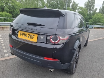 Used Land Rover Discovery Sport 2016 for sale - 79380473: Photo