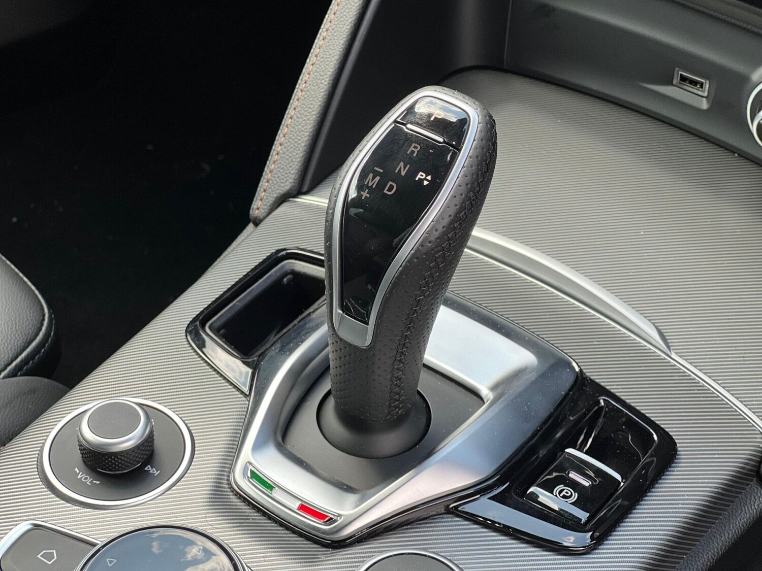 Used Alfa Romeo Stelvio 2025 for sale - 76679263: Photo 14