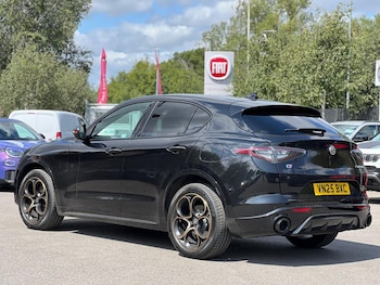 Used Alfa Romeo Stelvio 2025 for sale - 76679263: Photo